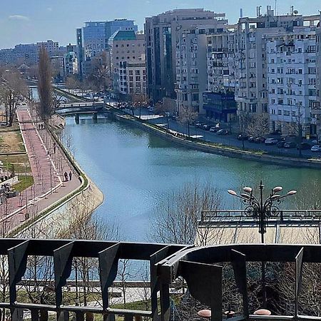 Unirii Lake Tribunal Bukarest Eksteriør billede
