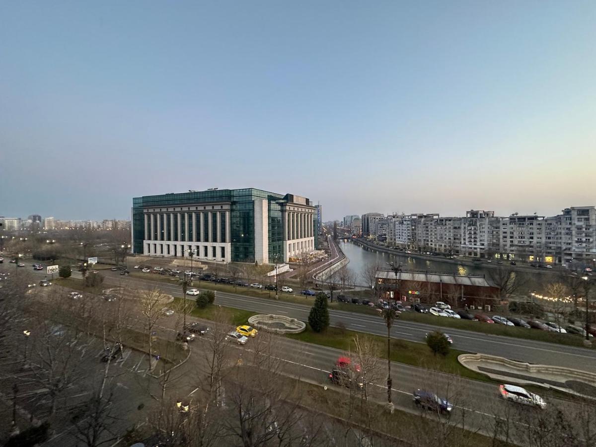 Unirii Lake Tribunal Bukarest Eksteriør billede