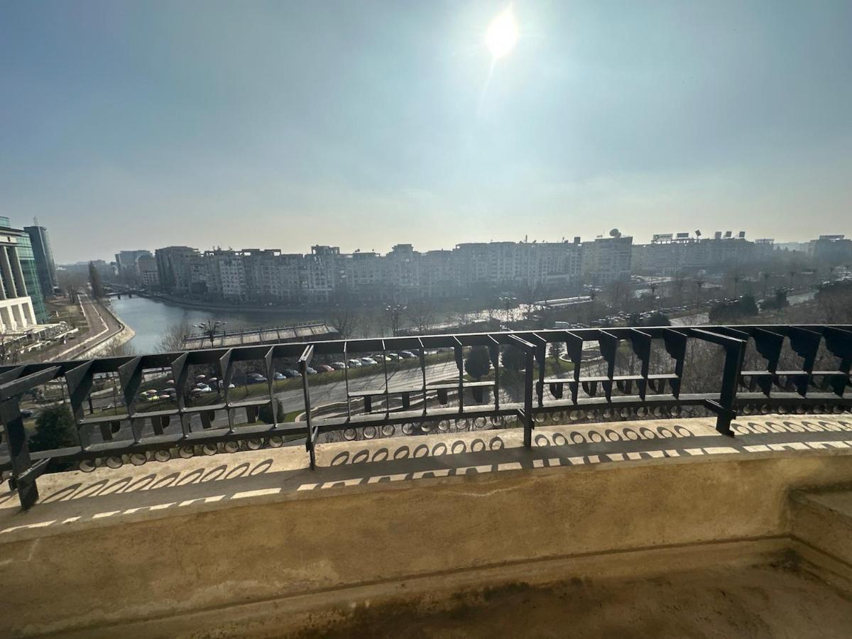 Unirii Lake Tribunal Bukarest Eksteriør billede