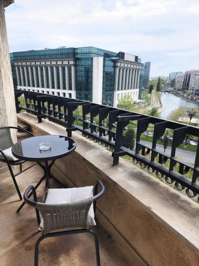Unirii Lake Tribunal Bukarest Eksteriør billede